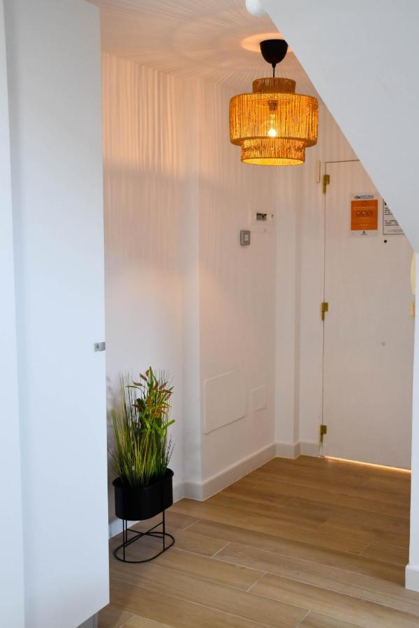 Holidays2Malaga Trinidad Renovated 1 Bedroom Penthouse Close To City Center ภายนอก รูปภาพ